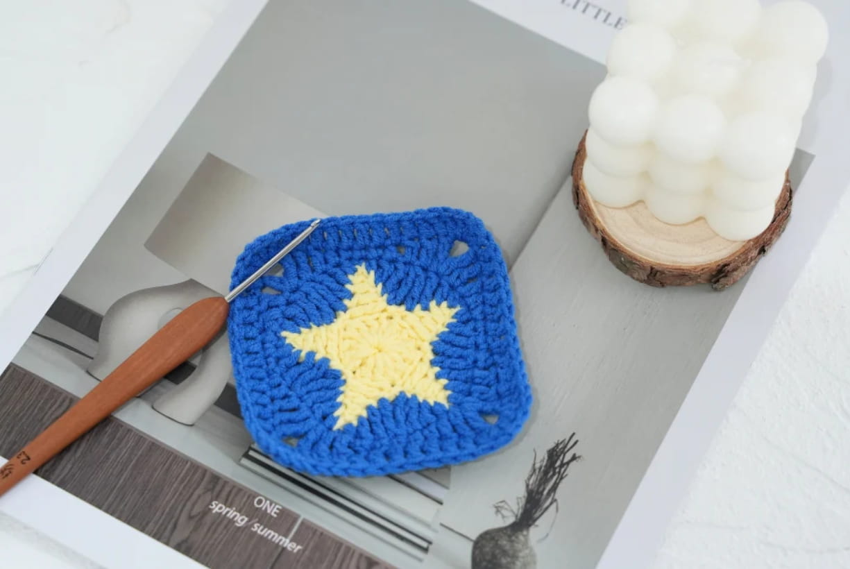 Galaxy Burst Star Square Pattern